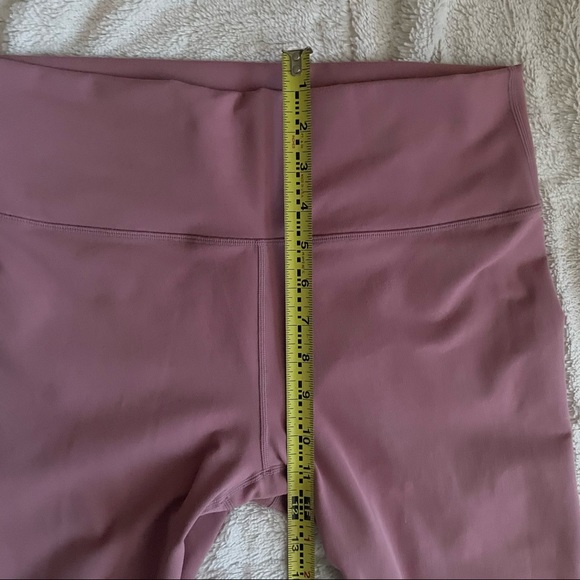 Fabletics Active Wear Capri Leggings / Size L - Picture 5 of 8